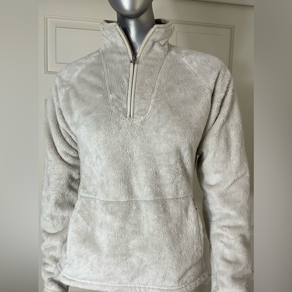 The North Face Jackets & Blazers - The North Face White Fleece Deep Pile Sherpa 1/4 Zip Pullover Women’s Size XS/tp